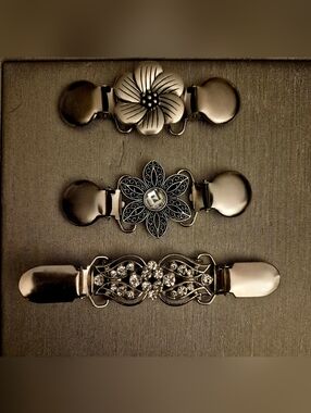 Vintage Style Sweater Clips Cardigan Clips Gaurds- Set of 3